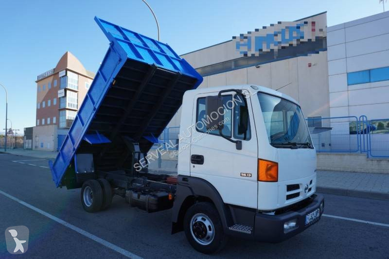 Camion Nissan