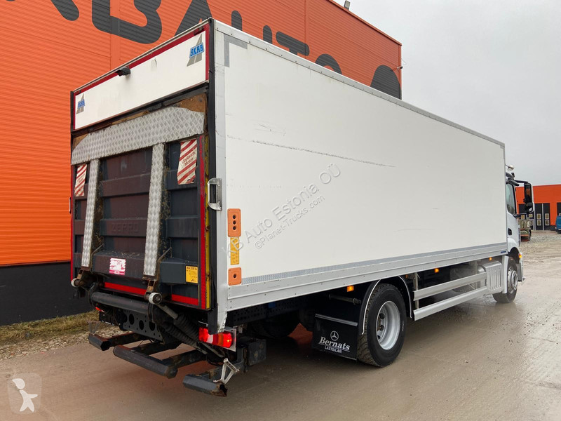 Kamion Mercedes 1827 4x2 BOX L=7538 mm