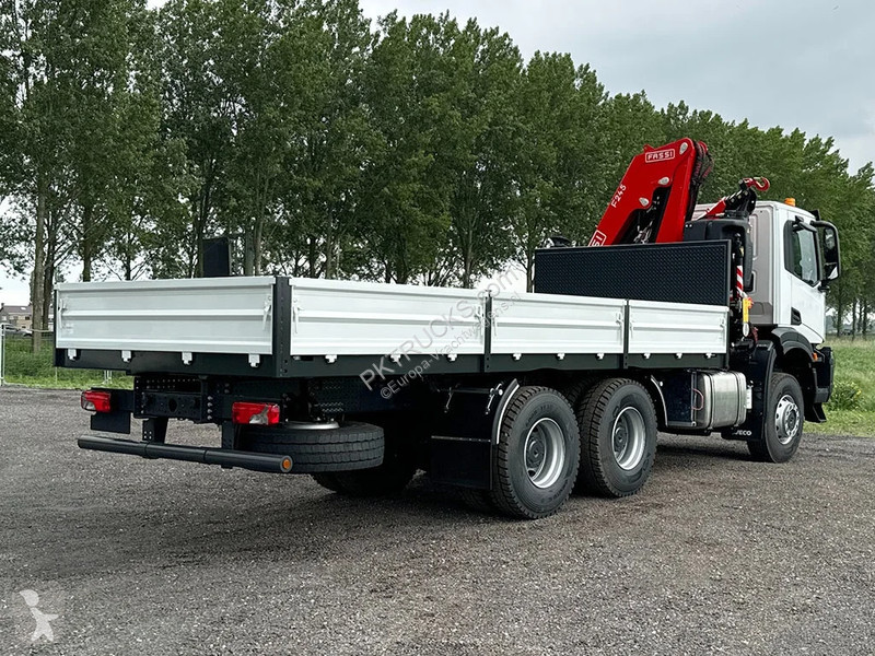 Camión Iveco T-Way AD380T43WH AT Crane Truck (3...