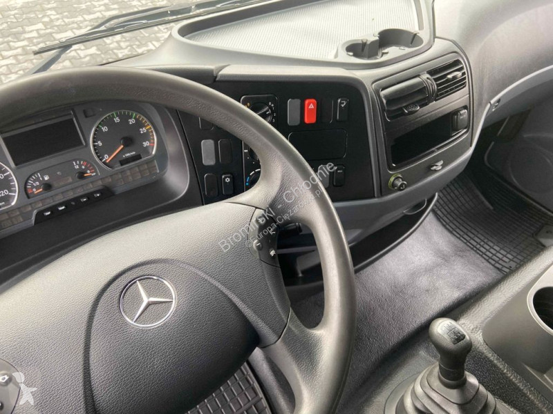 Camión Mercedes ATEGO 1318  FAHRGESTELL...