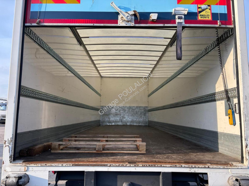 Kamion DAF HAYON RETRACTABLE DHOLLANDIA  210 FA