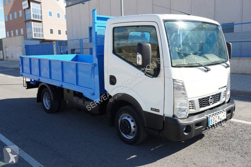 Camion Nissan
