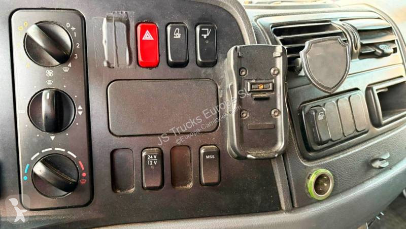 Lastbil Mercedes