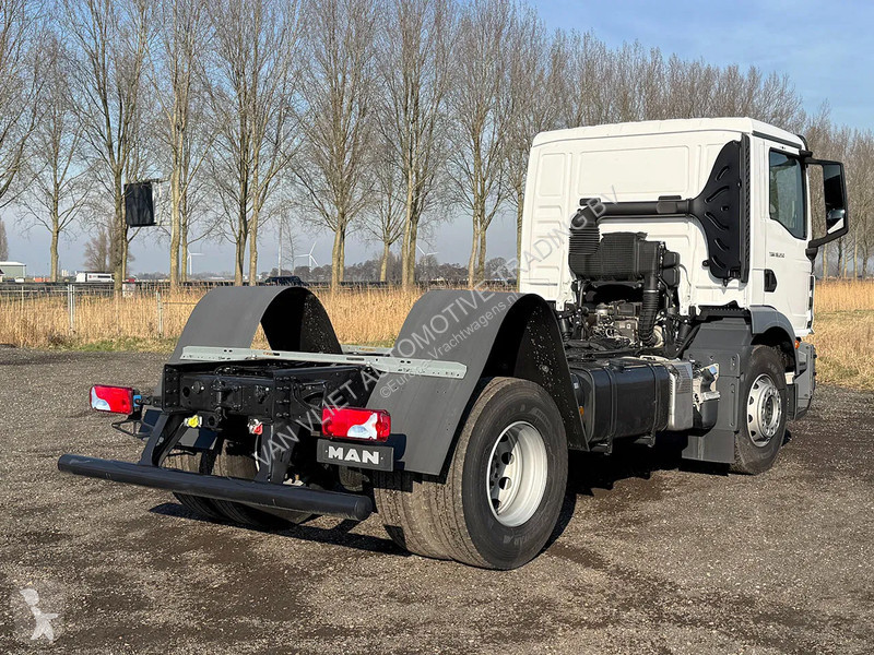 Lastbil MAN 18.250 BB CH Chassis Cabin (RHD)