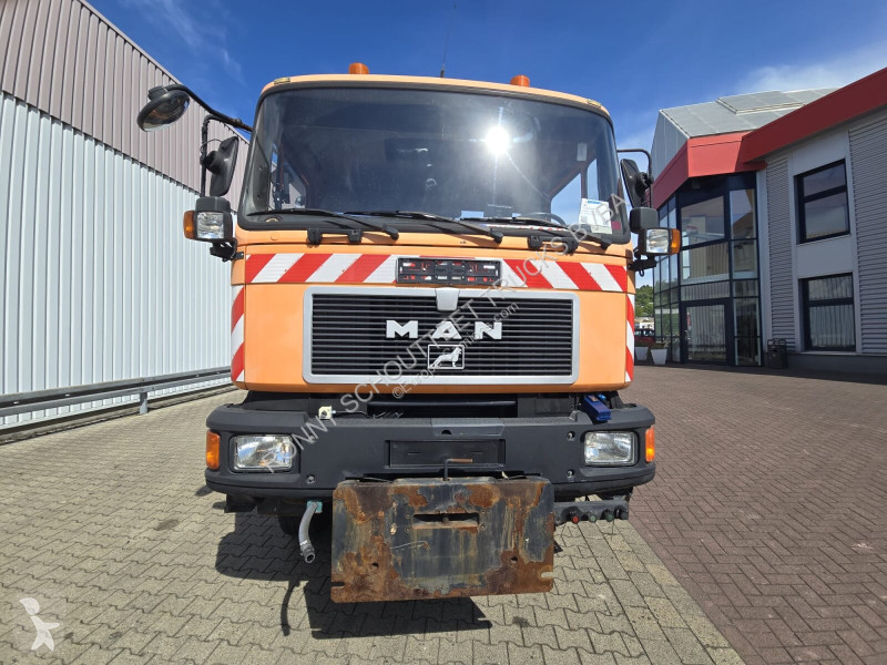 Kamion MAN F10 26.272 6x6 F10 26.272 6x6, F90