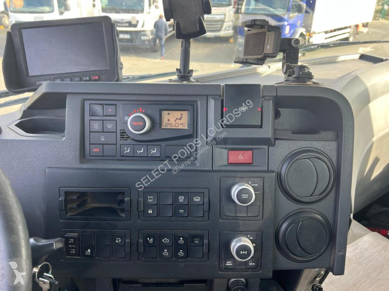 Kamion Renault C 430 8X4 TRIDEM C-Series