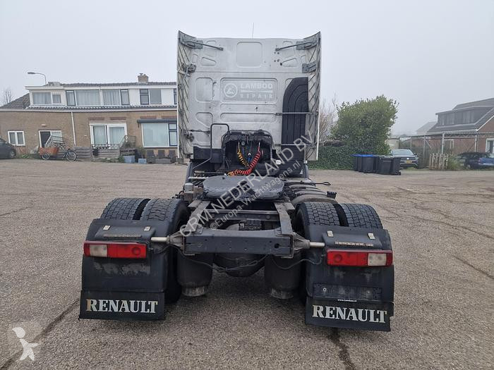 Camion Renault premium