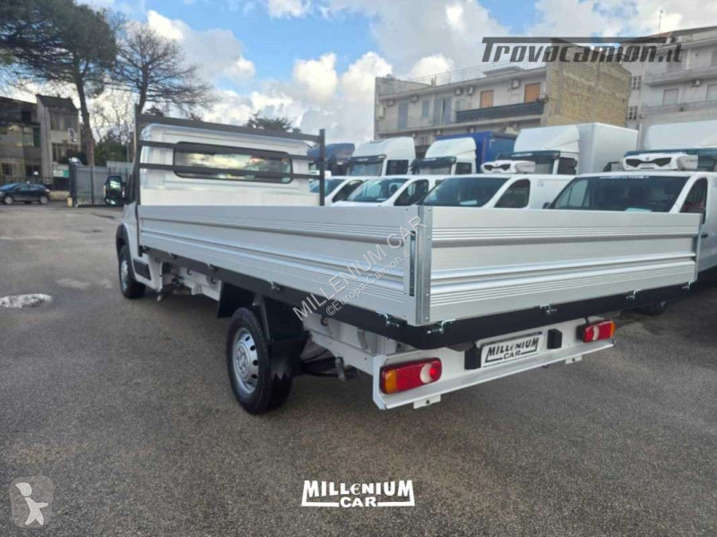 Véhicule utilitaire Fiat MAXI CASSONE 4,40 EURO 6