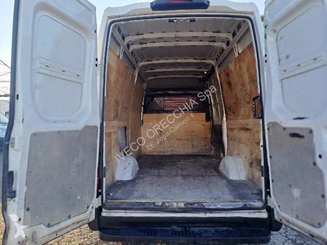 Kamion Iveco Daily 35S15/2.3A V