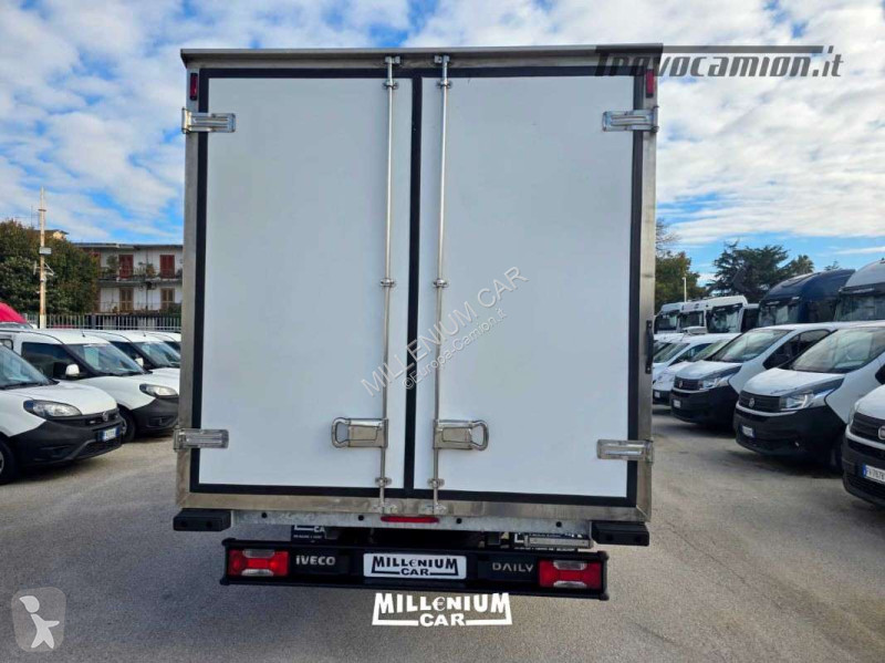 Veicolo commerciale Iveco 35-15 EURO 6 CELLA...