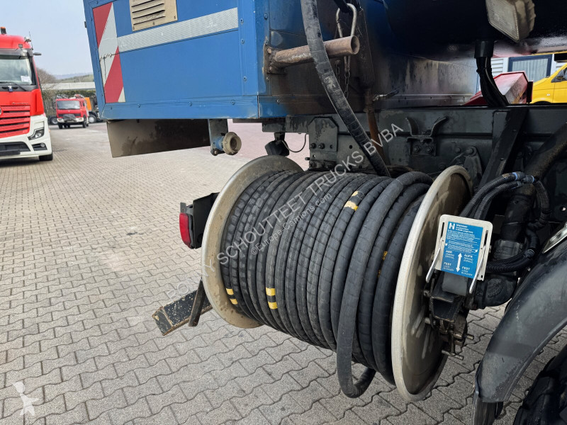 Camion Mercedes Axor 1829 A 4x4 Axor 1829 A...