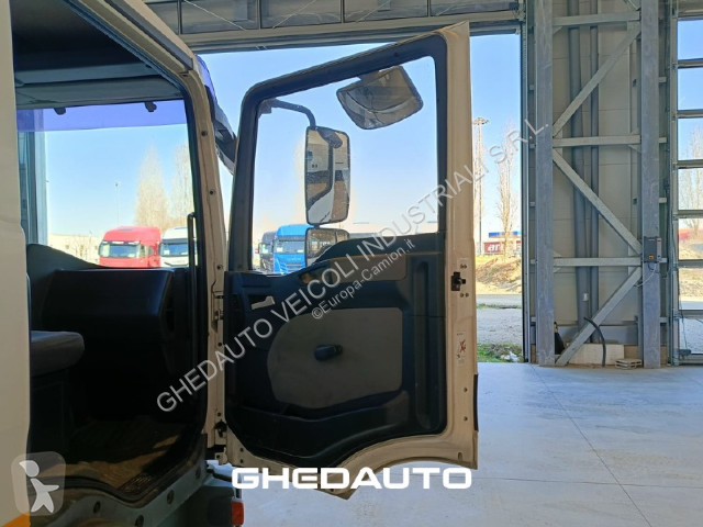 Camion MAN MAN - MAN 8 180N