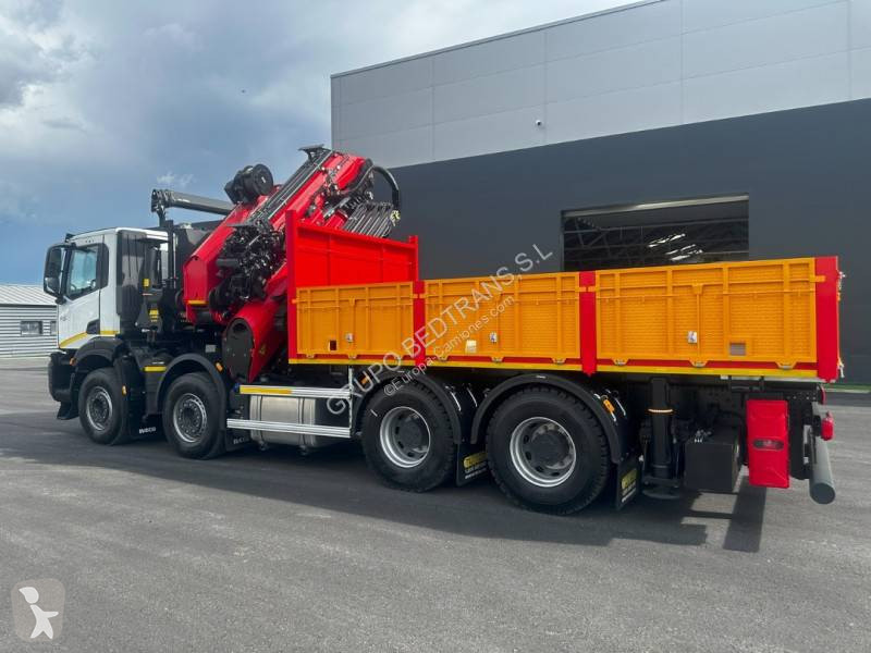 Camion Iveco Grúa