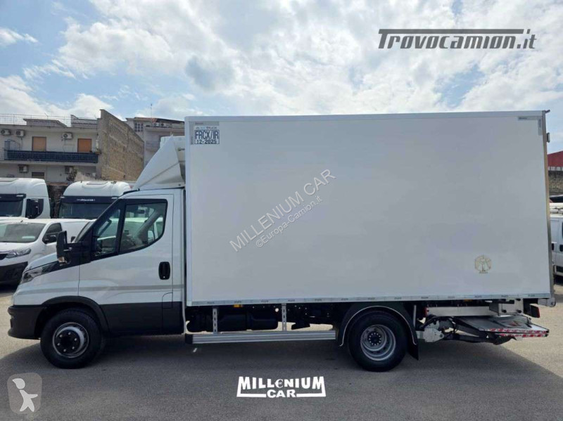 Veicolo commerciale Iveco 60-16 2020 CELLA 4,40...