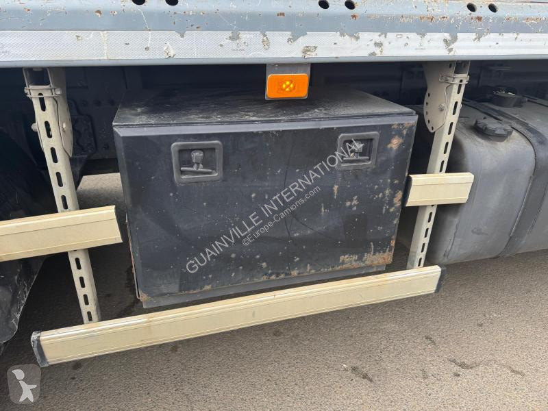 Kamion Renault 480 DTI13 Gamme C