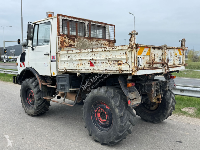 Lastbil Mercedes 424