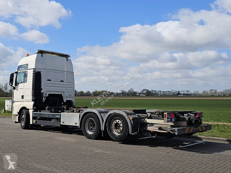 Camion MAN TGX 6x2*4