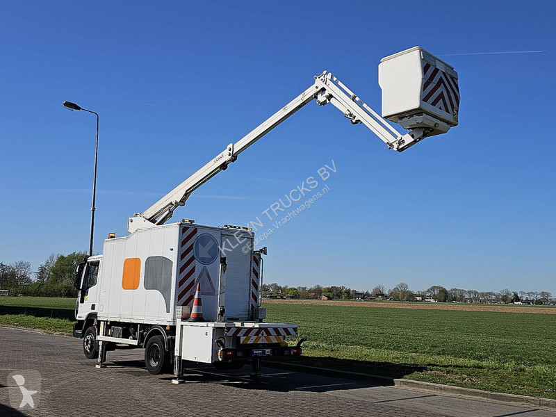 Camion Iveco 120E18 EUROCARGO COMET 151TAL 15.5M