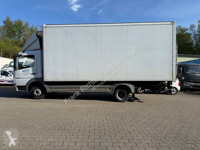 Kamion Mercedes 818,Koffer,analogerTacho,HU11/25