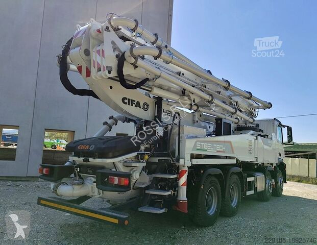 Camión Mercedes 4148 K 8x4/4