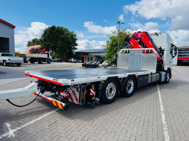 Kamion Volvo 6x2 Containerpritsche mit F545RA.2.26