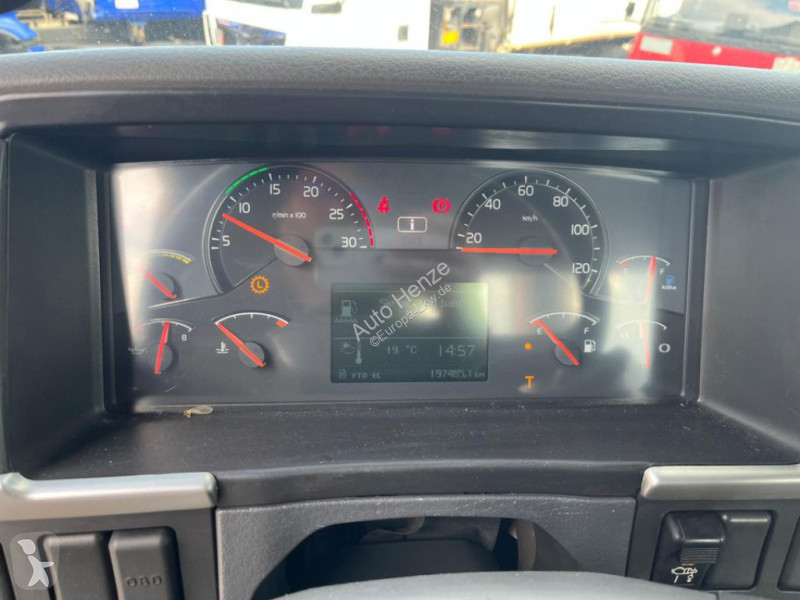 Camion Volvo FM 330 4x4 Pritsche Kran...