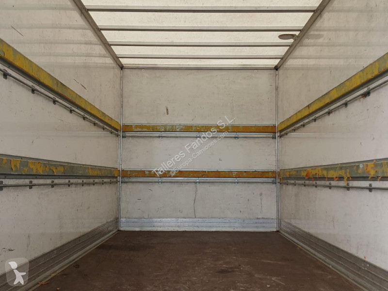 Veículo utilitário Iveco  35C16 20m3