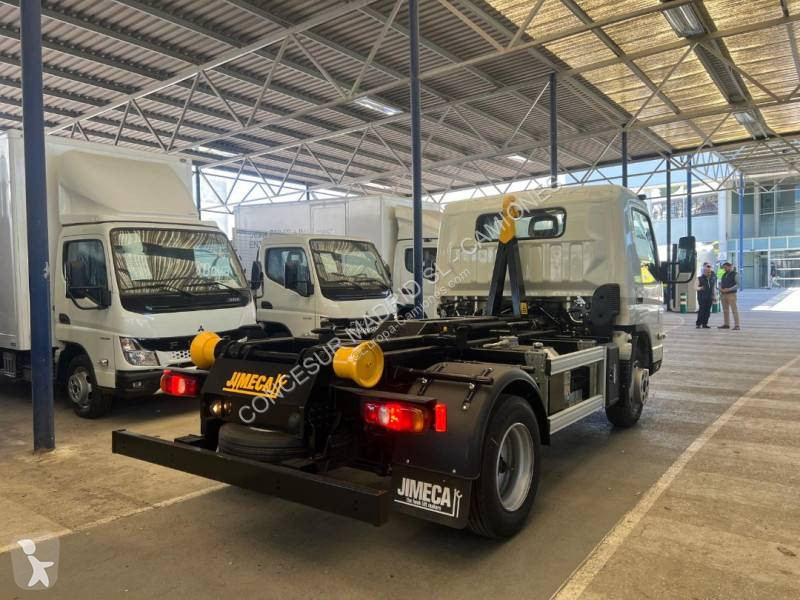Camion Mitsubishi Fuso