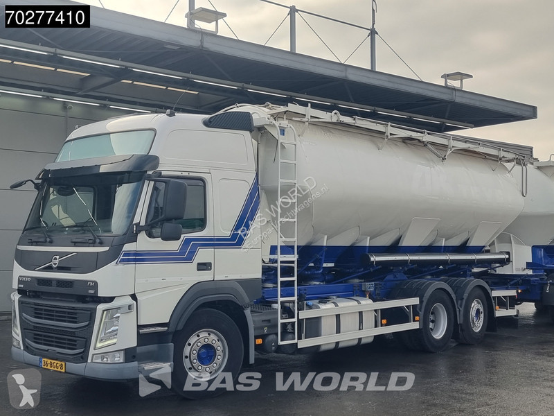 Vrachtwagen Volvo 420 6X2 NL-Truck Compressor...