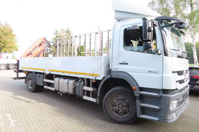 Kamion Mercedes 1833 L - Glastransporter Kran...