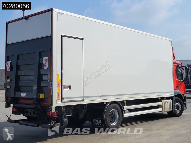 Vrachtwagen Mercedes 1827 4X2 19tonner 2000kg...