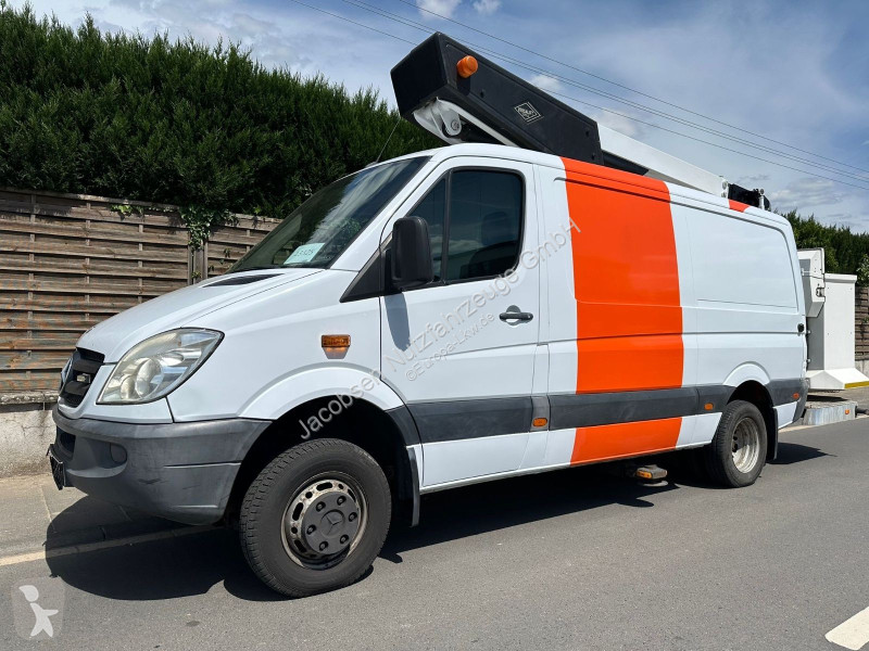 شاحنة Mercedes 515 CDI 4X4|13,2m Versailift...