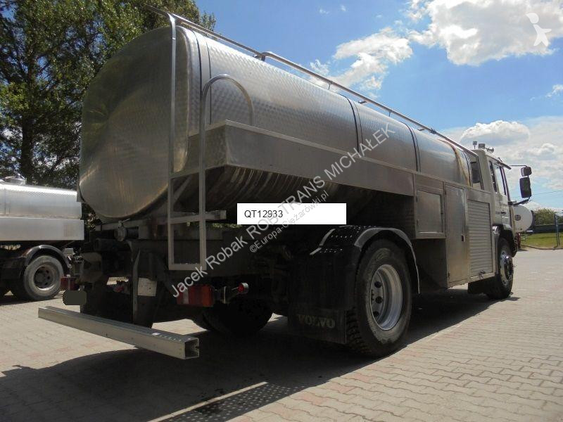 Camión Volvo FL220