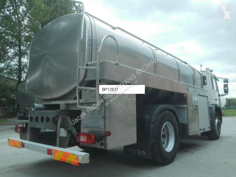 Camión Volvo FL
