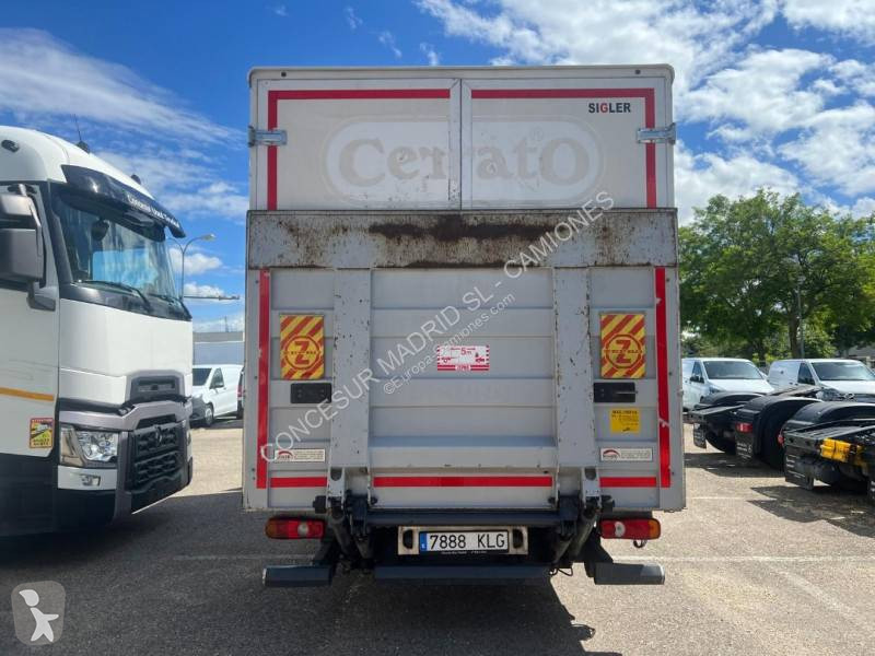 Camion Mitsubishi Fuso
