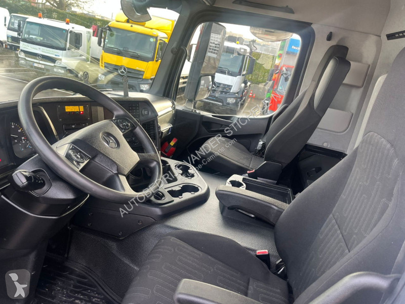 Kamion Mercedes 3240