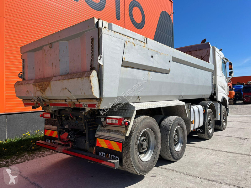 Kamion Volvo 8x4 RETARDER / TANDEM AXLE LIFT /...