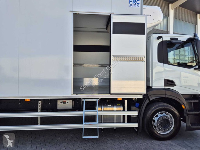 Camión Iveco S-Way AD190S40/FP ThermoKing...