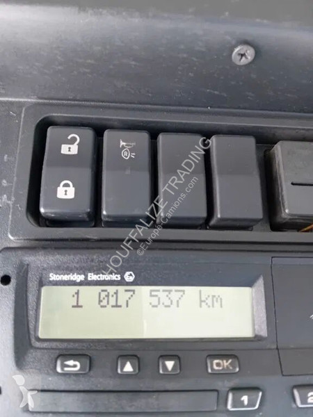 Kamion Renault 280 dxi - manual gearbox / steel...