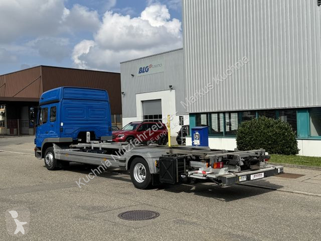 Camion Mercedes 1529 LL BDF 6-Sitze Umzug u-LBW...