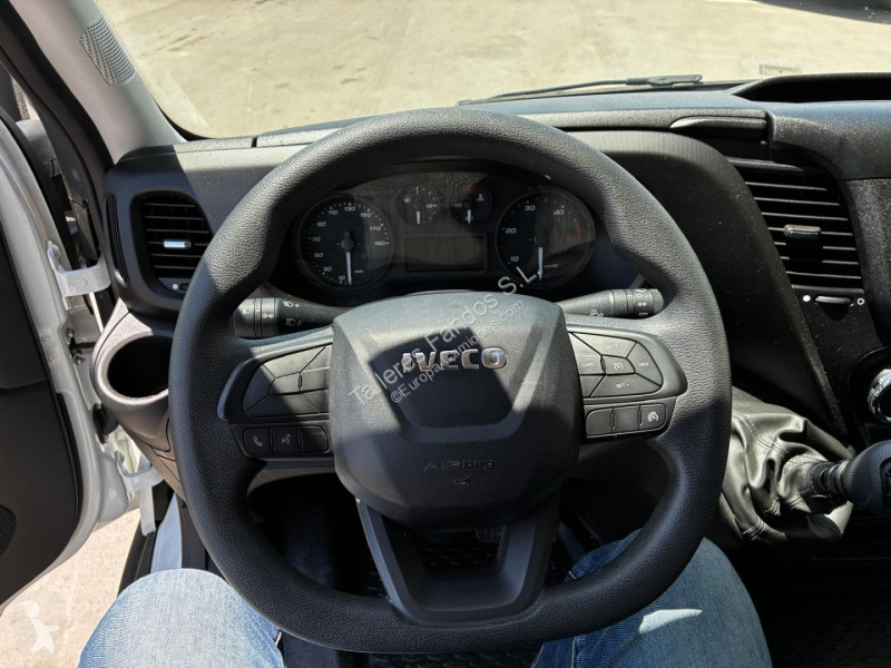 Furgoneta Iveco  35C16 20m3