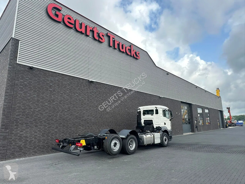 Camion MAN 26.520 6X2H-4 BL CH HYDRO DRIVE...