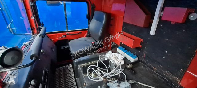 Lastbil MAN DF 6x6 KAT1 Feuerwehr TLF 4500/500