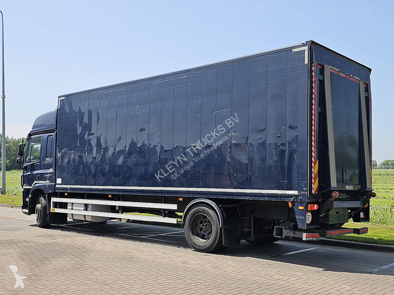 Camion DAF 260 RIGHT SIDE CURTAINS