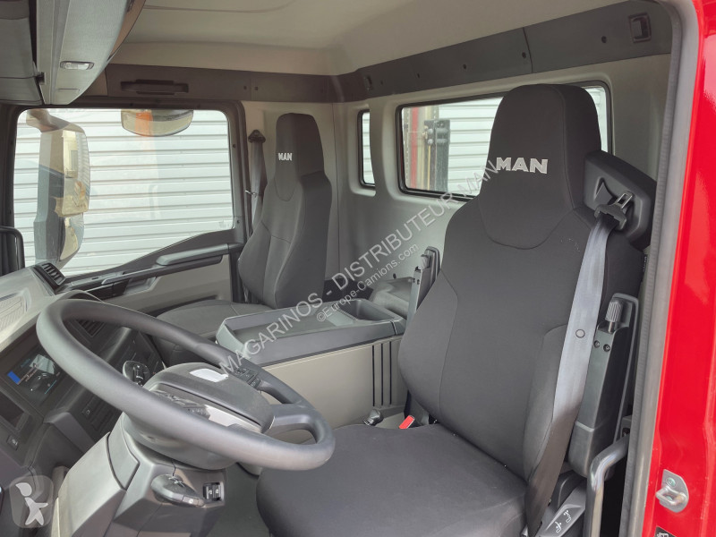 Kamion MAN 33.360