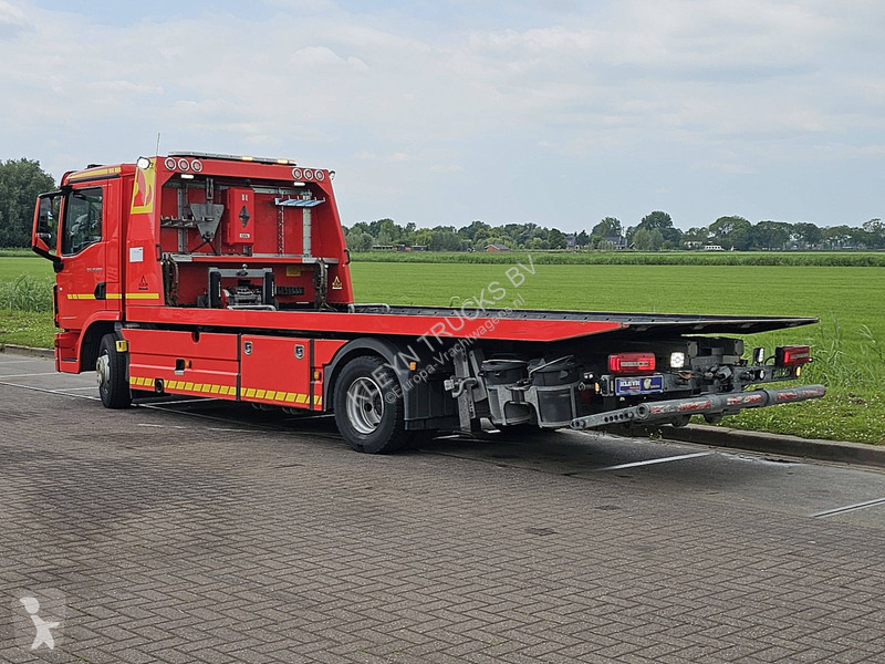 Camião MAN 12.220  FALKOM TOWING BAR