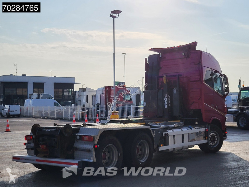 Camion Volvo 700 6X4 Full Air 20t Hook Xenon...