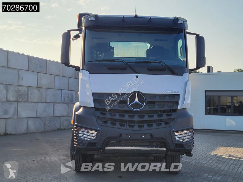 Camion Mercedes 4142 8X4 NEW! 10m3...