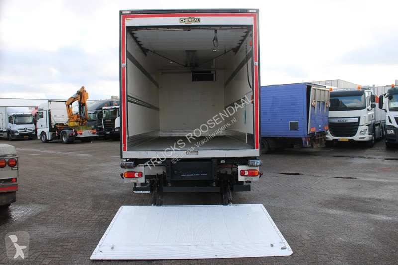 Kamion Iveco 120-220 + EURO 6 + 12T