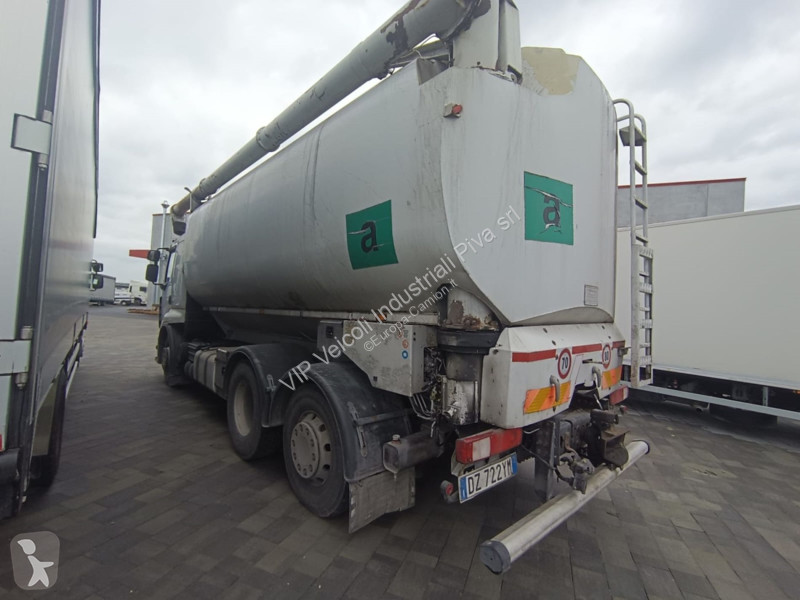 Camion Renault PREMIUM 460